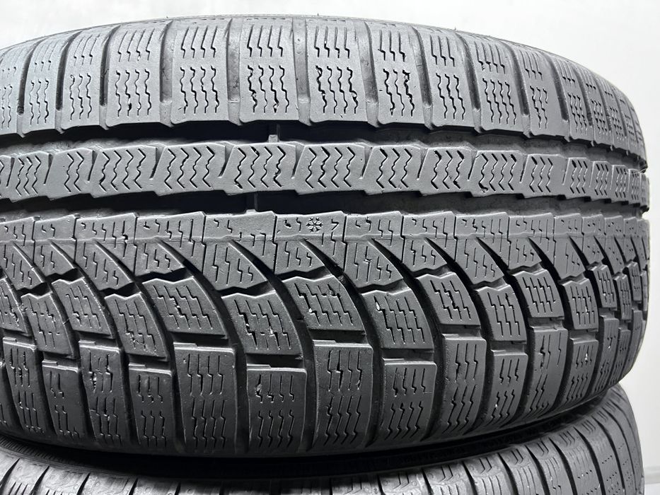 2шт зима 235/55/R17 Nokian WR A4