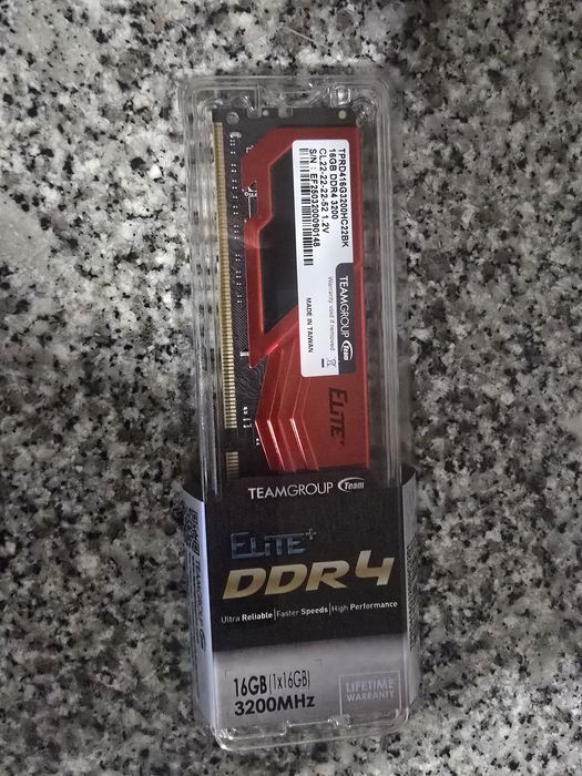 Memória RAM Team Group 16GB DDR4 3200MHz ELITE PLUS
