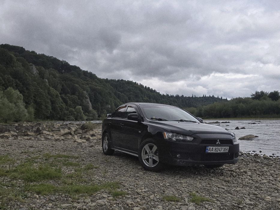 Mitsubishi Lancer X (10)
