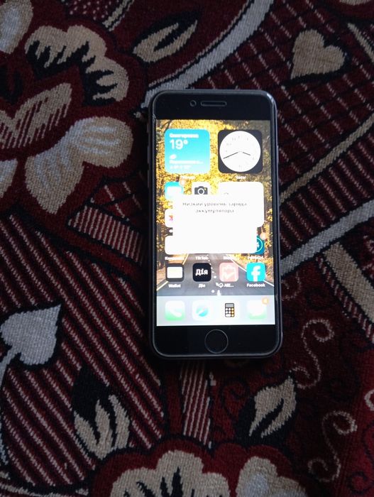 Продам айфон 6s в гарному стані