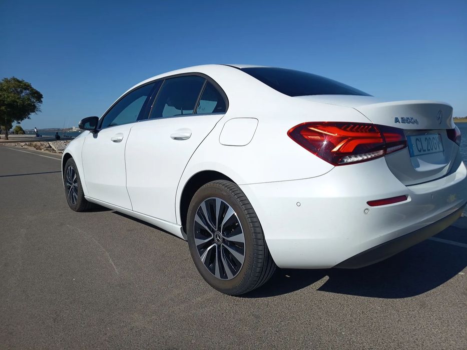Mercedes-Benz A 250 Limousine e 8G-DCT Progressive — foto 8