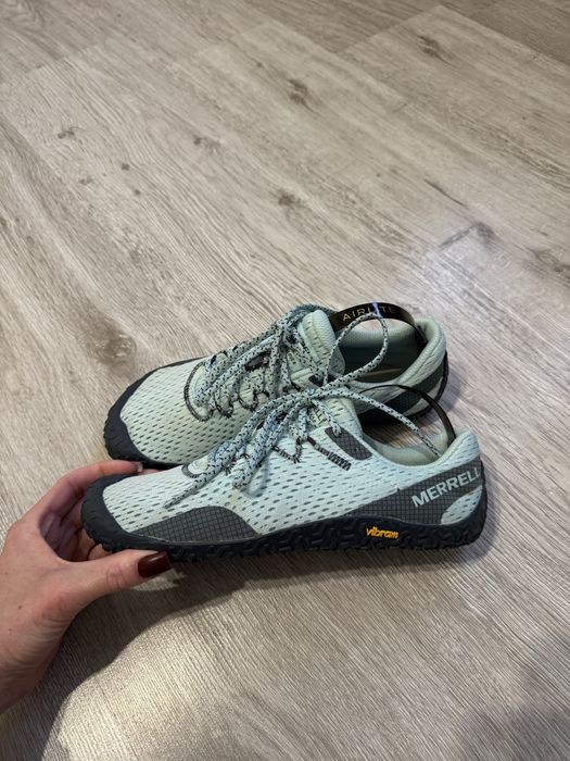 Жіночі кросівки Merrell Vapor Glove 6