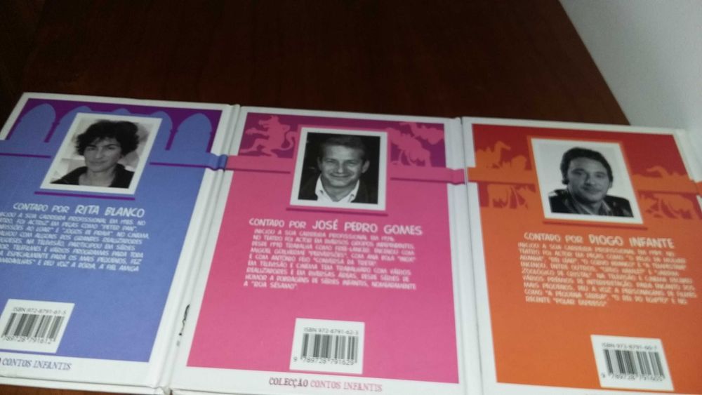 Livros Novos com contos infantis e respetivo cd. 3x3