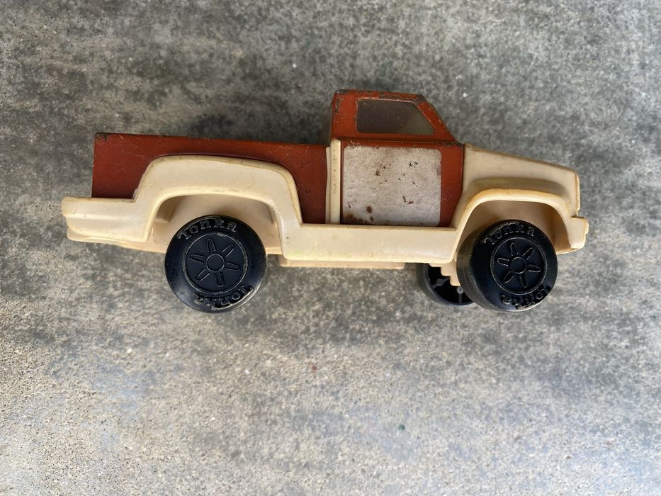 Brinquedo antigo Tonka anos 70 - carrinho