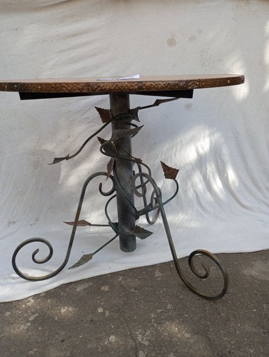 Стіл обідяний, стіл ручної роботи,  журнальний.