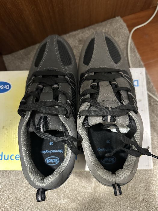 Sapatilhas cinza Dr. Scholl's