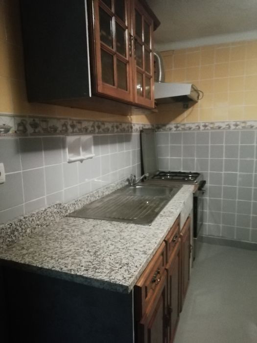 Alugo vivenda tipo T1 mobilada