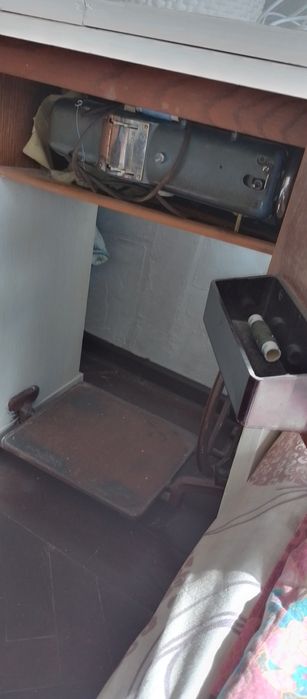 Швейная машинкаВеритас(антик)