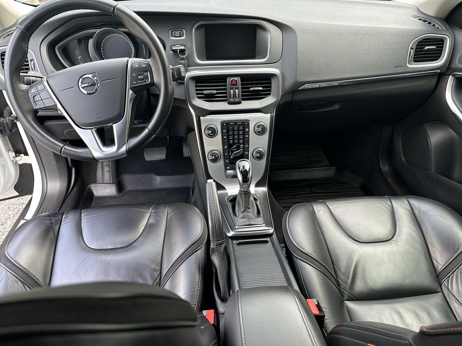 Volvo V40 Cross Country D4 Ocean Race