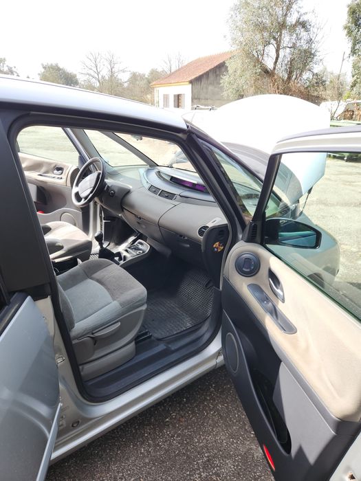 Renault espace 2.2 dci
