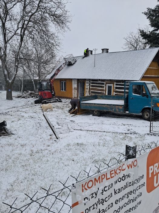 Koparka minikoparka przyłącza wodno-kanalizacyjne izolacje odwodnienia
