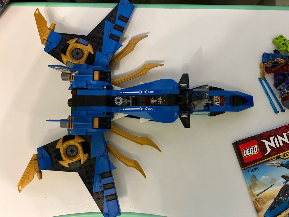 конструктор LEGO NINJAGO Legacy 70668 "Штурмовик Джея" (70668)