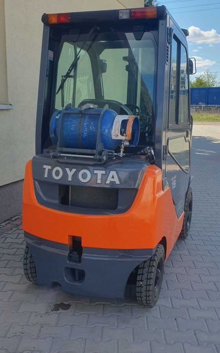 Wózek widłowy Toyota 8FGF15 1,5 tony 2017r 3500 mm duplex kabina UDT jak nowy