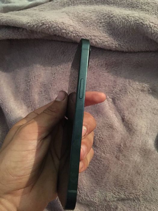 Продам айфон 13 в хорошем состоянии