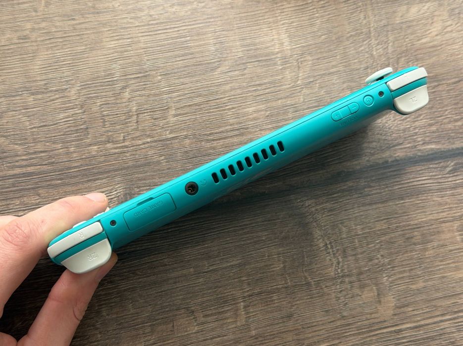 Nintendo switch lite 32gb + чохол