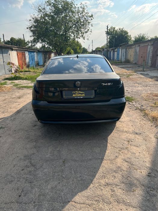 BMW  E65 4.4 бензин