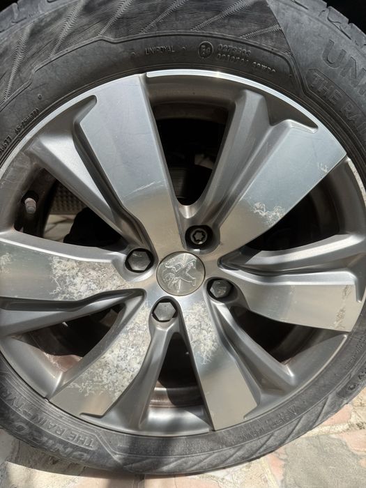 Peugeot 2008 — fotografia 9