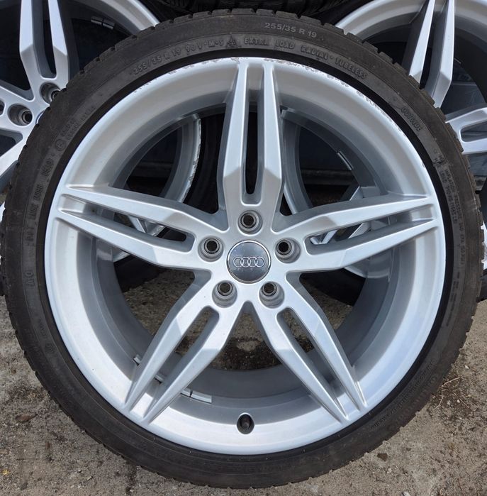 Felgi z oponami zimowymi Audi A4 A5 A6 8,5x19 ET32 5x112