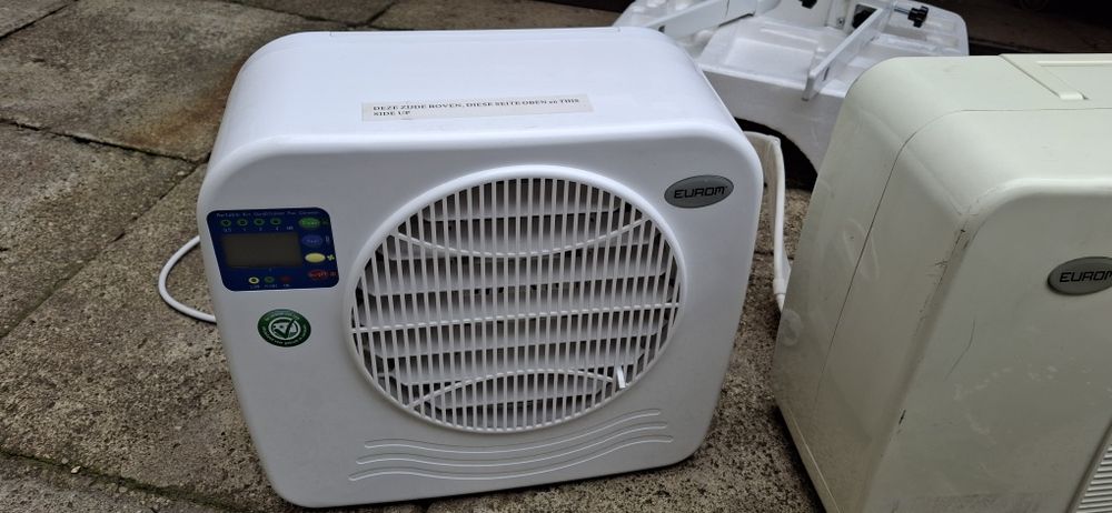 Klimatyzator do.przyczepy lub kamperów eurom  AC2401