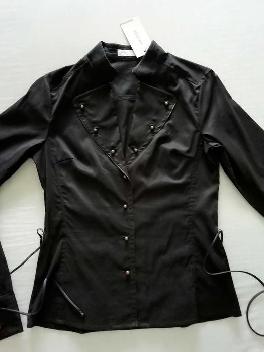 Camisa ou blusa preta da marca Ana Sousa em estado Novo- Tam 34