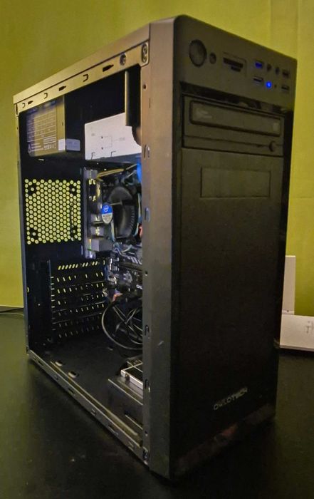 Desktop Office i3  8100 3.6Ghz | 8Gb| SSD | HDMI | Win 10 LTSC até 203