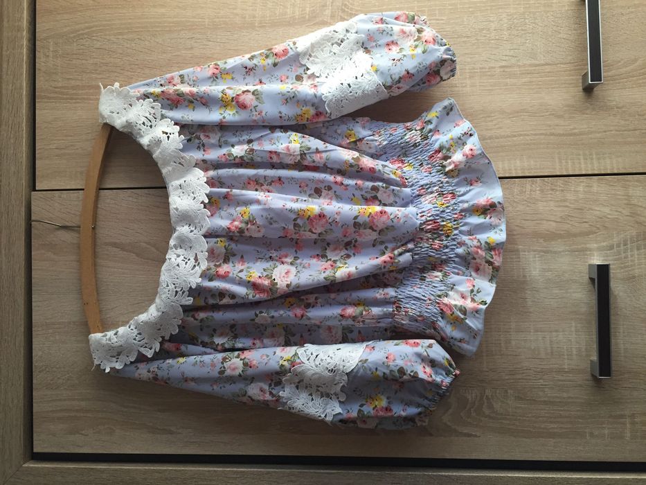 Bluzka damska w kwiaty moda damska