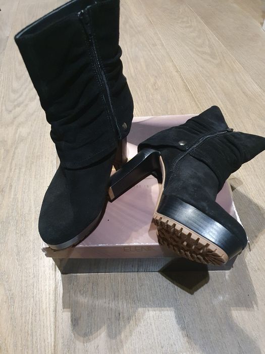 Buty botki czarne włoskie wysokie na obcasie rozm.39