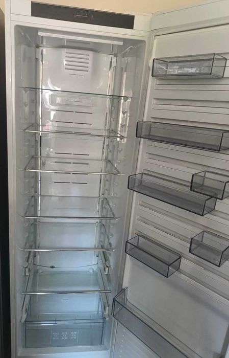Lodówka Husqvarna-Electrolux wolnostojąca szer./gł./wys. 60x62x184cm stan super