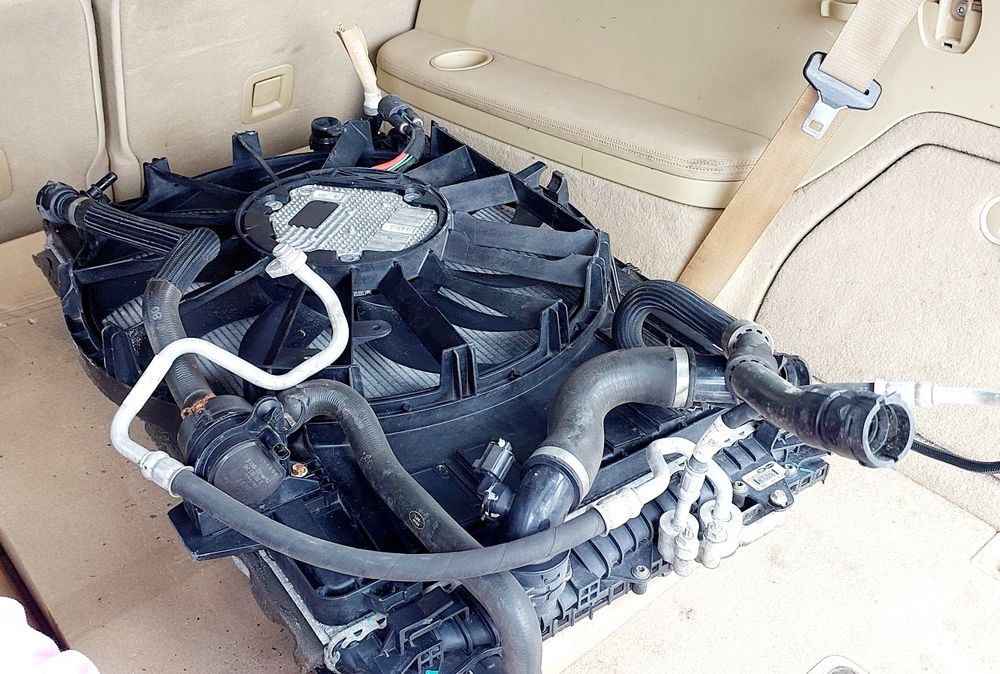 Касета радіаторів  Land Rover Discovery Sport L550 та Jaguar  з 14-19р