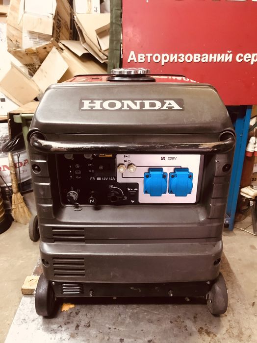 Генератор    Honda EU30
