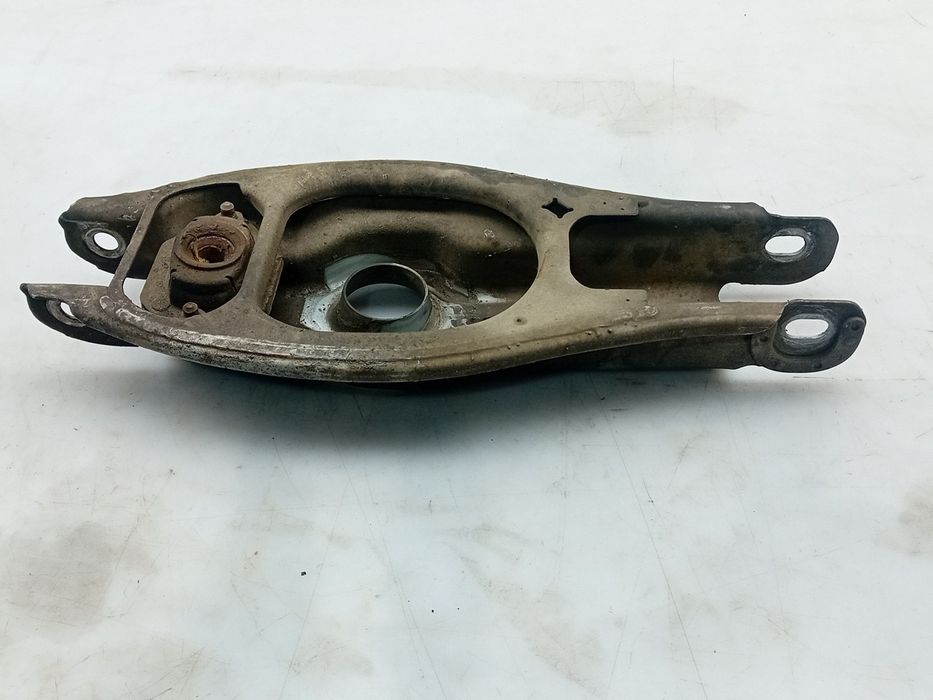 Braço de suspensão trás direito BMW X1 (E84)