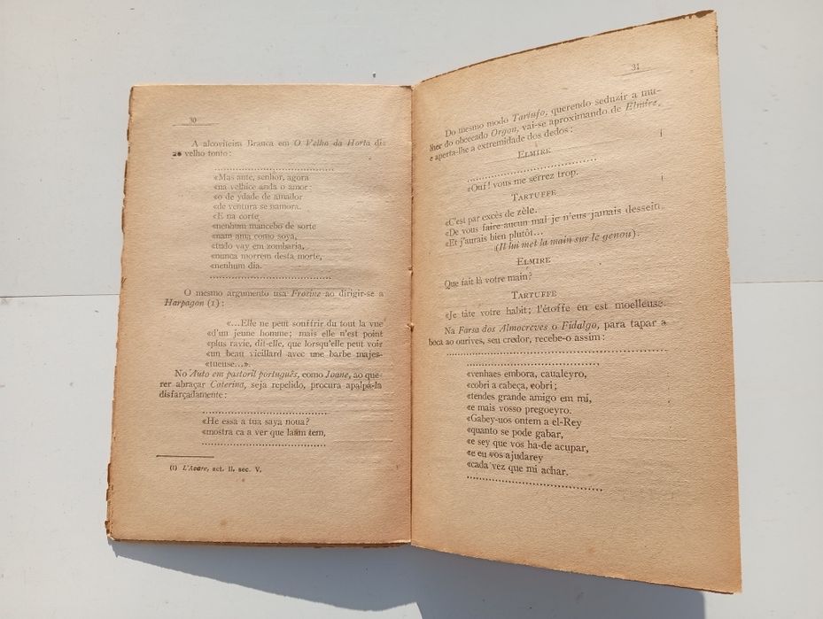 Livro antigo “Farsa de Inês Pereira” de Gil Vicente