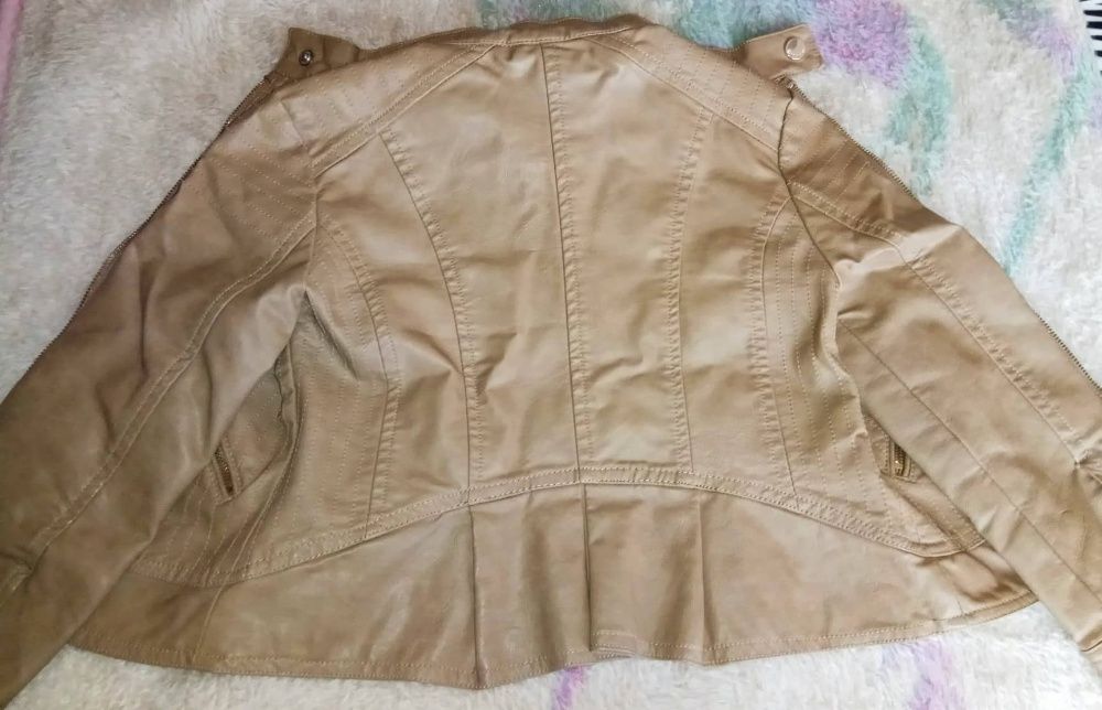 Blusão bege Mayoral com oferta de sweat