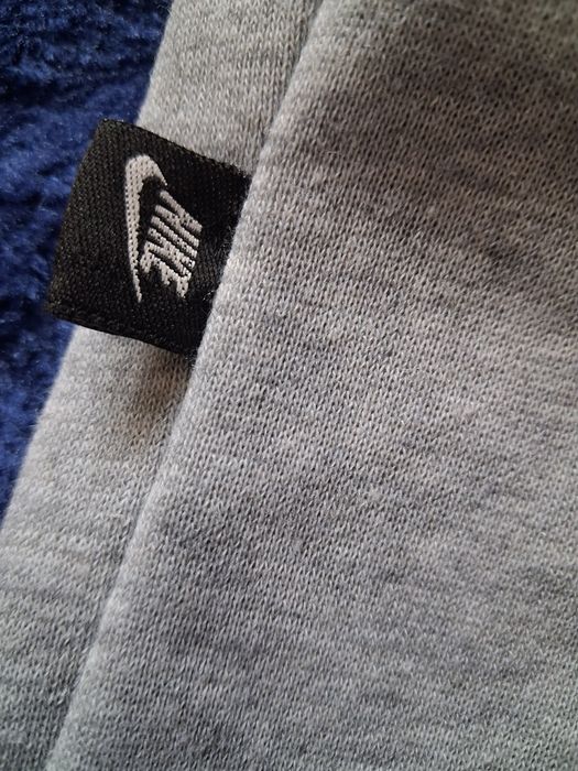 Komplet dresowy damski Nike.
