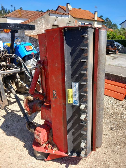 Vendo destroçador martelos hidraulico j. guimaraes