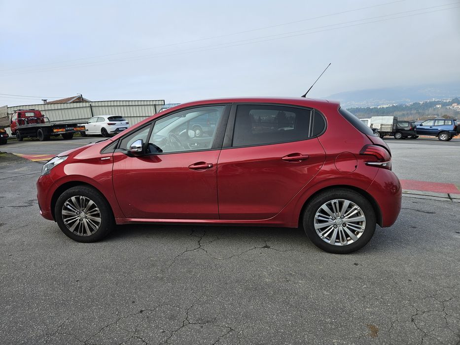 Peugeot 208 STYLE 1.2 VTi de 2017 para peças