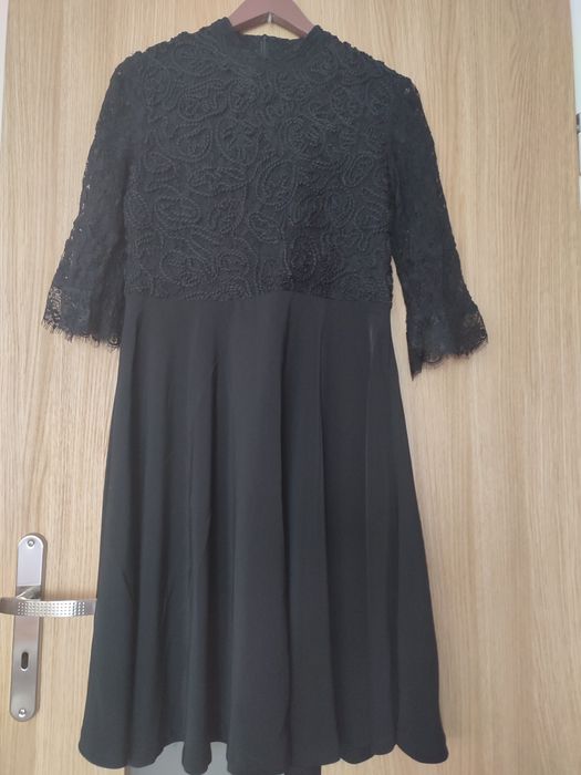 Czarna sukienka rozmiar 38