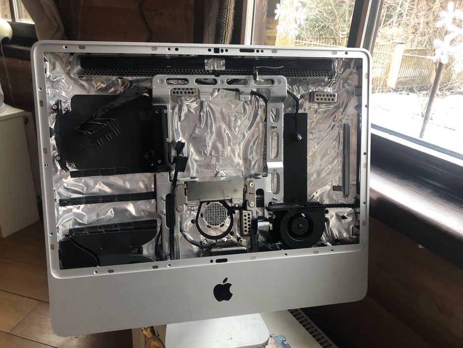 Корпус imac 20 2008 без экран. Есть и корпус imac 27 2009-2011