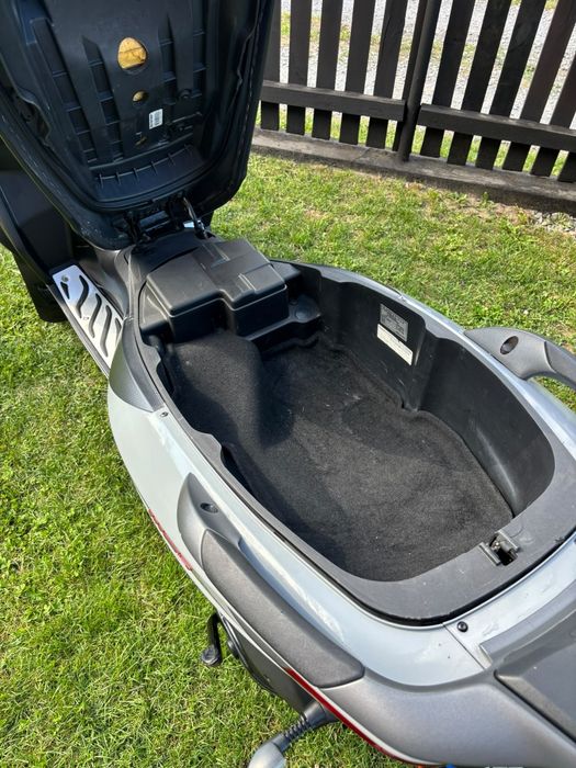 Piaggio MP3 HPE Sport