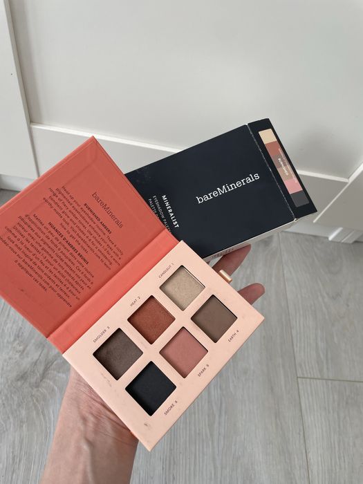 Paletka mineralnych cieni Bareminerals Burnished