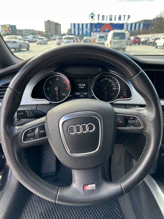 продам Audi A5 Sline