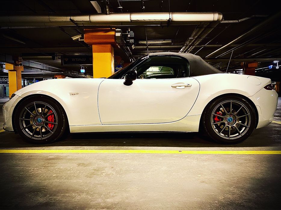 Wynajem Kabriolet samochód do ślubu Mazda MX-5 roadster cabrio
