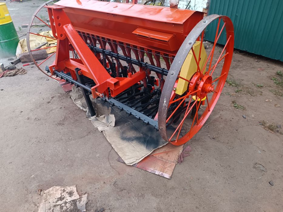 Продам сівалку на 15,17,19,21,23,25 лійок