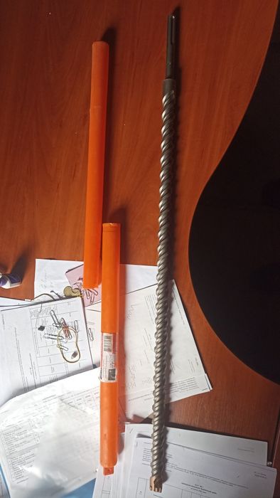 Продам  бур по бетону