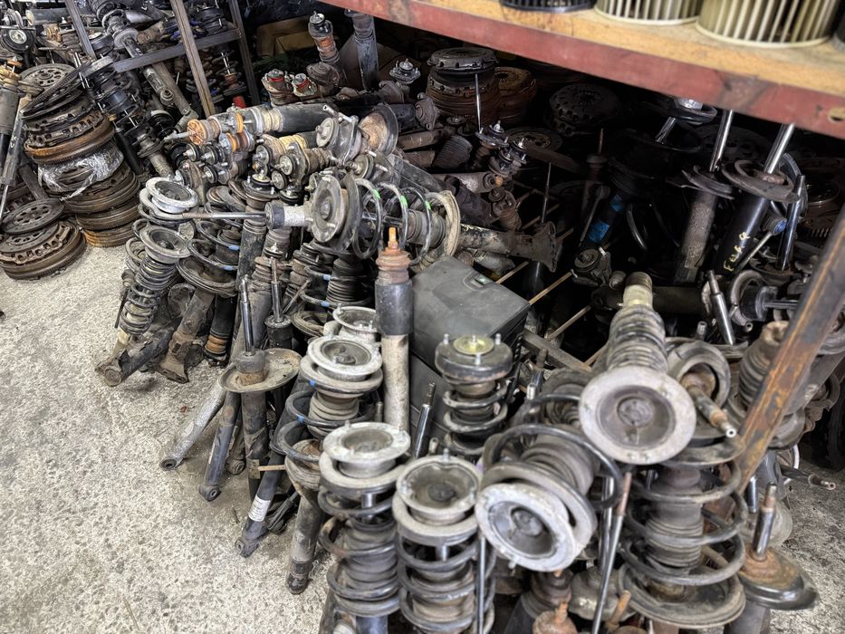 цапфа стійка ричаг ступиця пружина BMW E39 E46 E53 E60 E65 E90 Е87 Е70