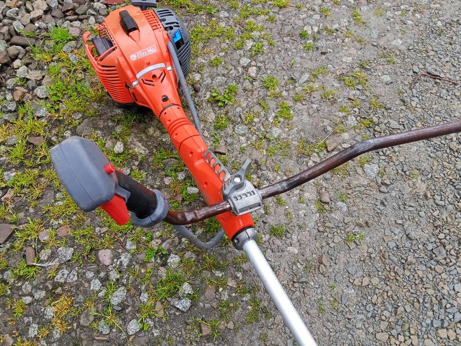 Podkaszarka oleo mac bc 400 t