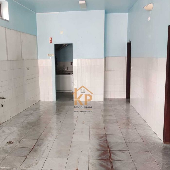 Espaço Comercial para converter em habitação de Sonho