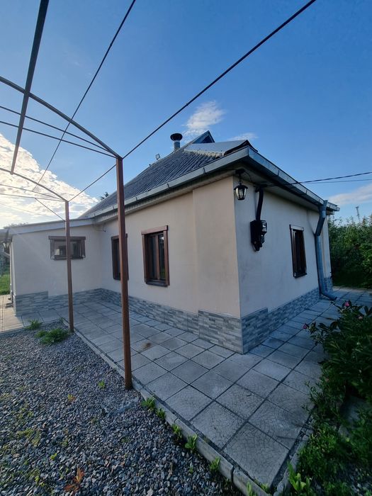 Мачухи, окремий, затишний будинок з шикарною альтанкою та зоною барбек