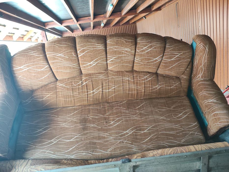 Dwie wersalki rozkładane