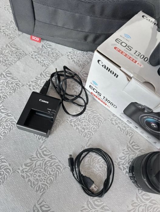 Canon EOS 1300D c/ WIFI